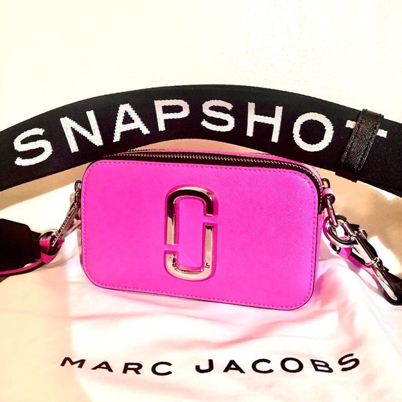 Marc Jacobs Handbags - Marc Jacobs snapshot bag